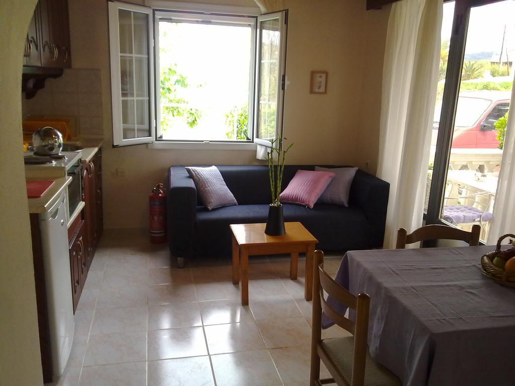 Spiridoula Apartments Ájosz Sztéfanosz Kültér fotó
