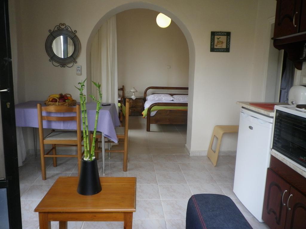Spiridoula Apartments Ájosz Sztéfanosz Kültér fotó